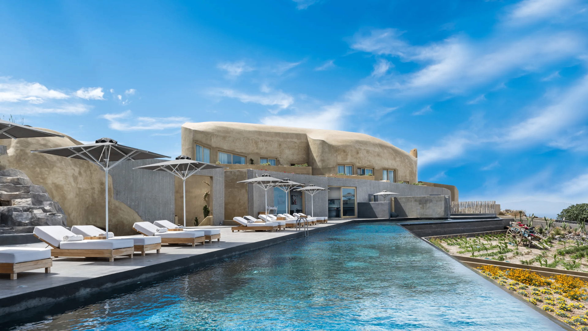 Andronis Concept Wellness Resort long infinity pool in Imerovigli