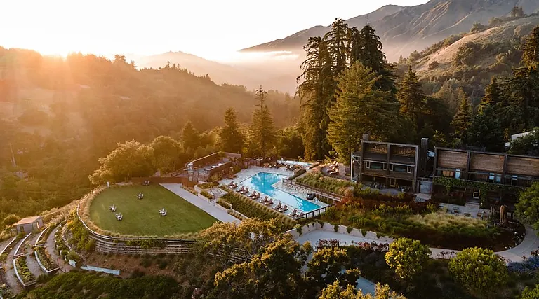 Alila Ventana Big Sur redwood terrace Pacific