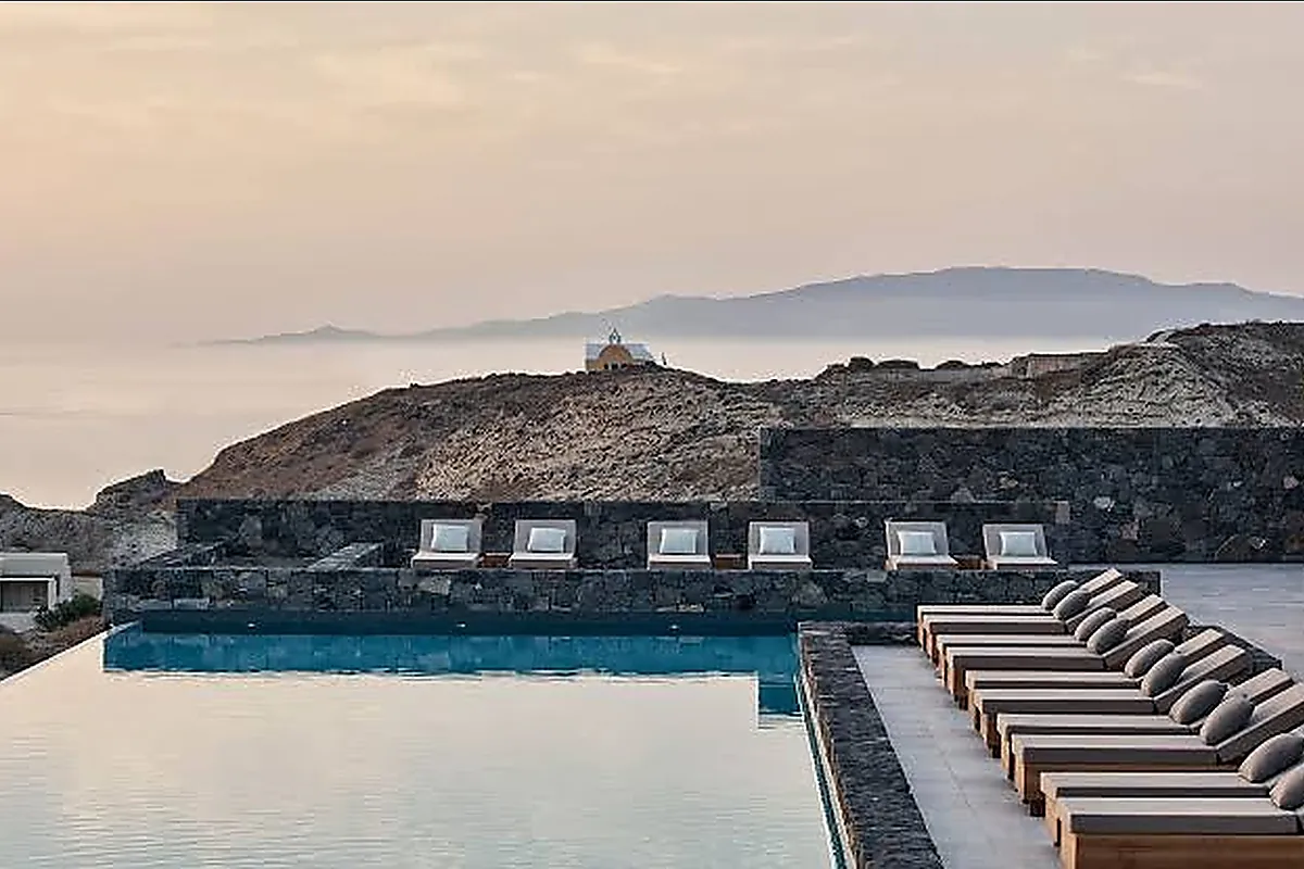 Canaves Oia Epitome — luxury hotel in Oia, Santorini
