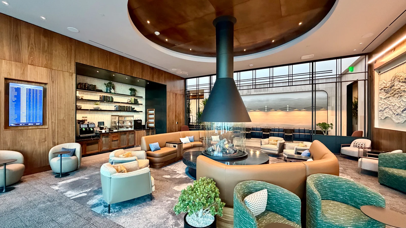 Best US Credit Cards for Luxury Travellers 2026