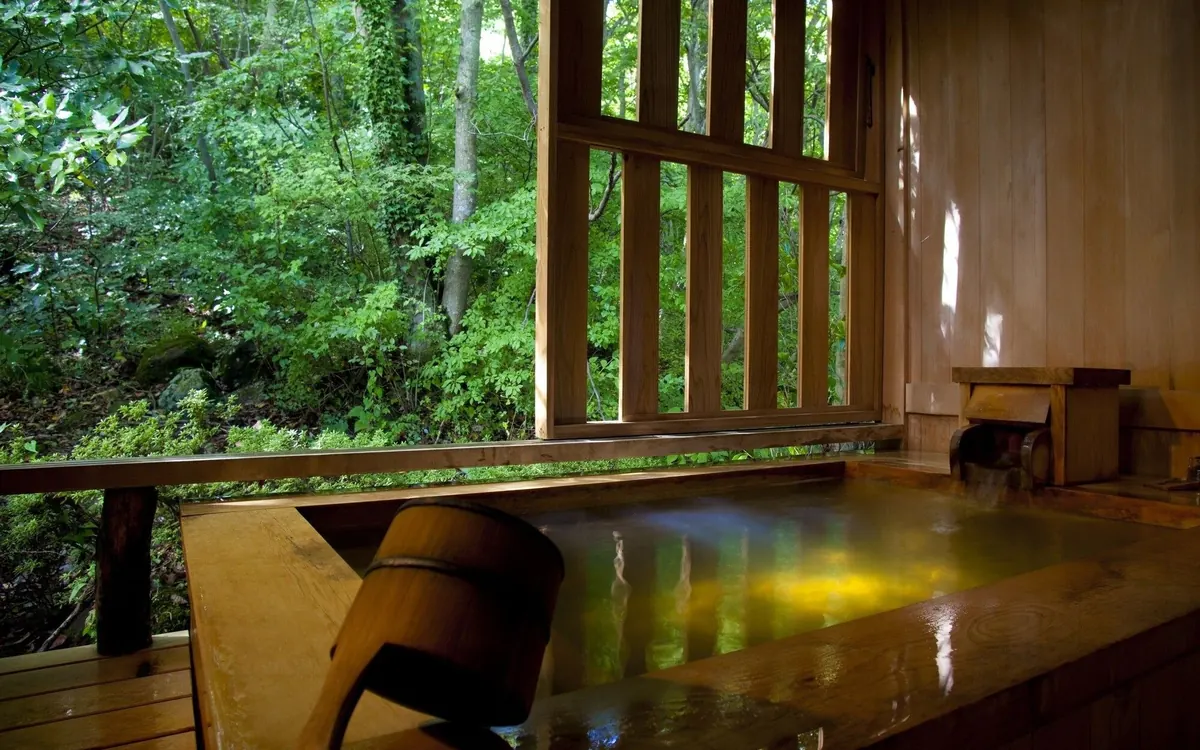 Gora Hanaougi, private open air bath on the room terrace, Hakone