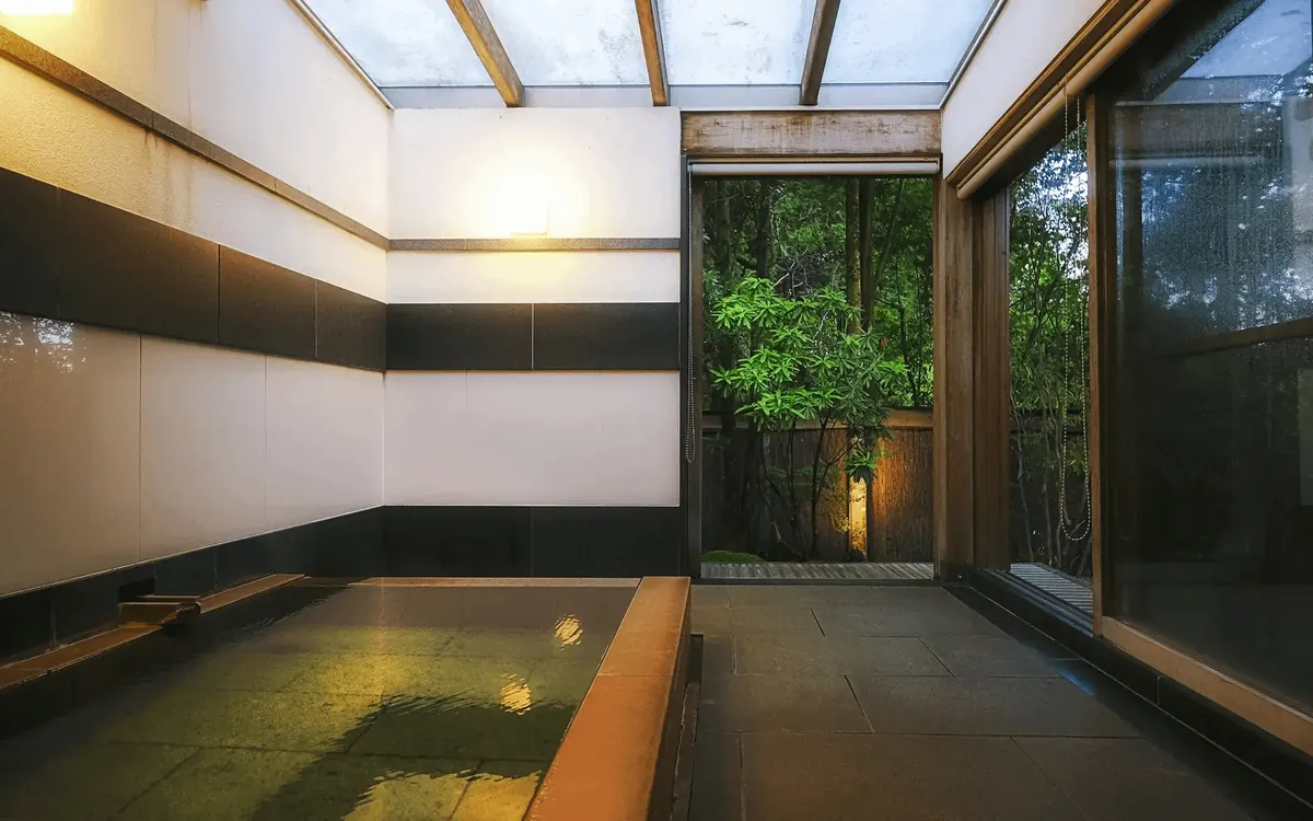 Sanso Murata, private indoor onsen bath with garden window (Kyu room), Yufuin