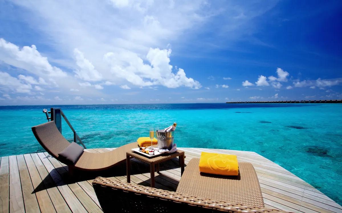 Centara Ras Fushi Resort & Spa Maldives, photograph 3, North Malé Atoll