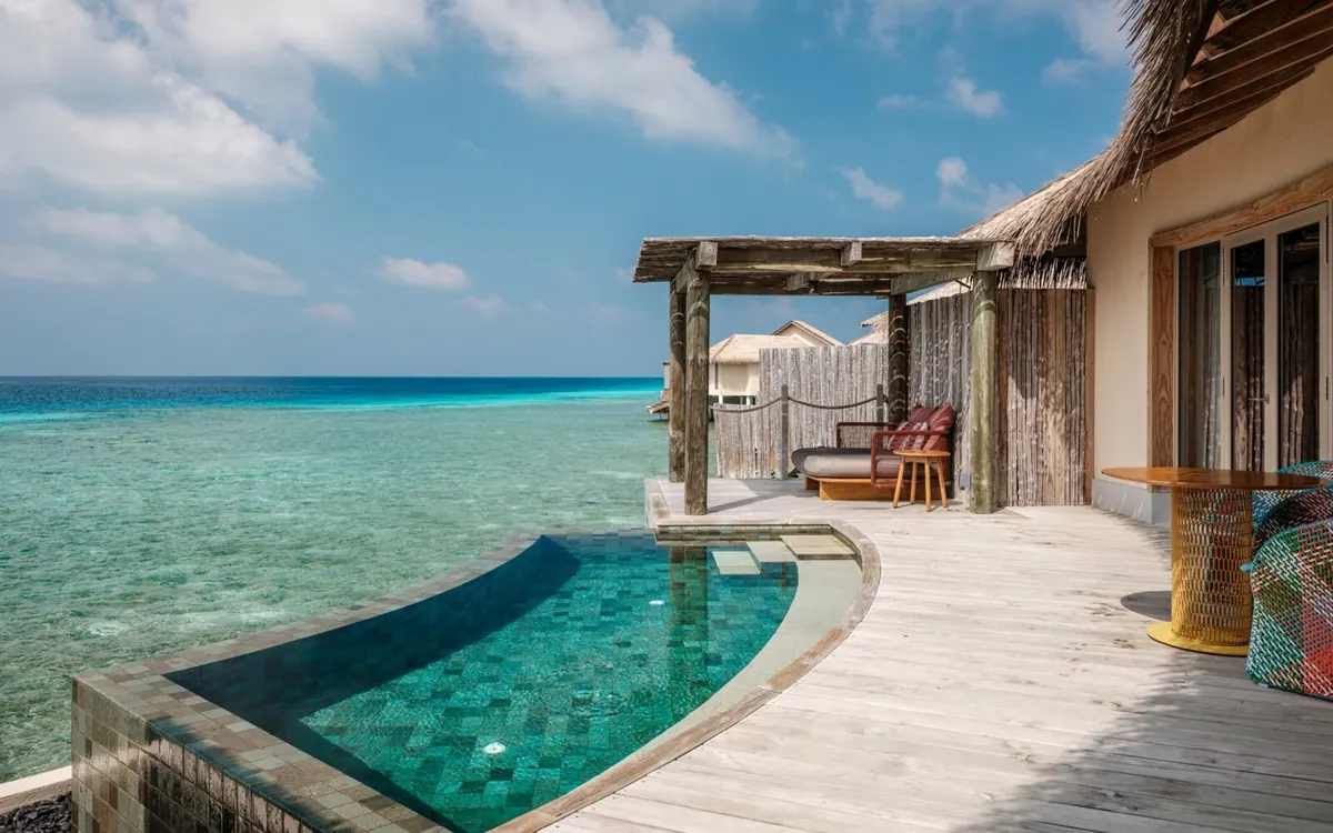 InterContinental Maldives Maamunagau Resort, photograph 2, Raa Atoll