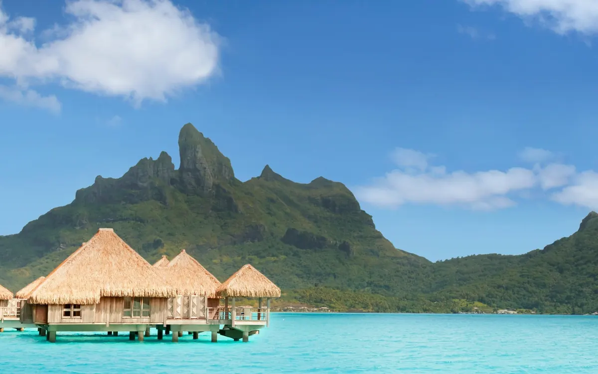 The St. Regis Bora Bora Resort, photograph 1, Motu Ome'e, southeast side