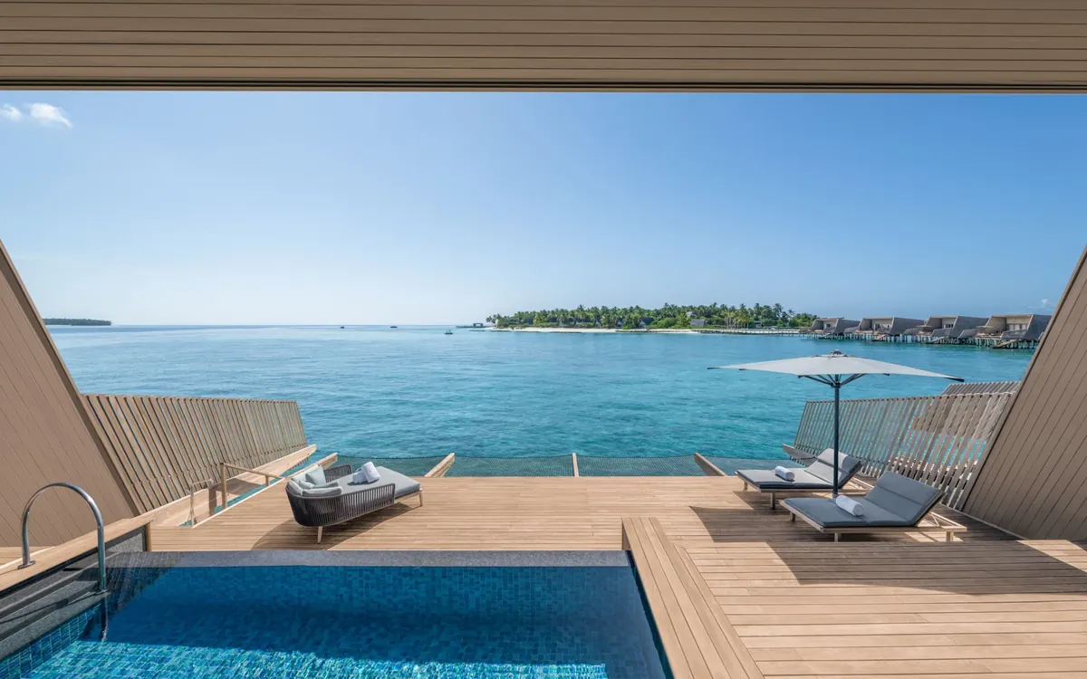The St. Regis Maldives Vommuli Resort, photograph 2, Dhaalu Atoll