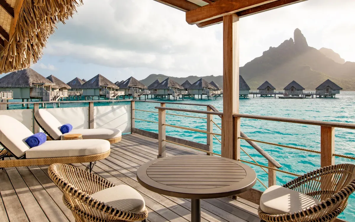 The Westin Bora Bora Resort & Spa, photograph 2, East side of the lagoon