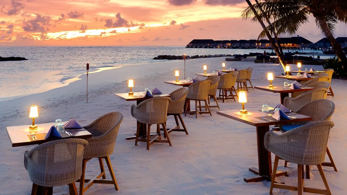 Baglioni Maldives, resort photograph 4 of 5, Dhaalu Atoll, Maldives