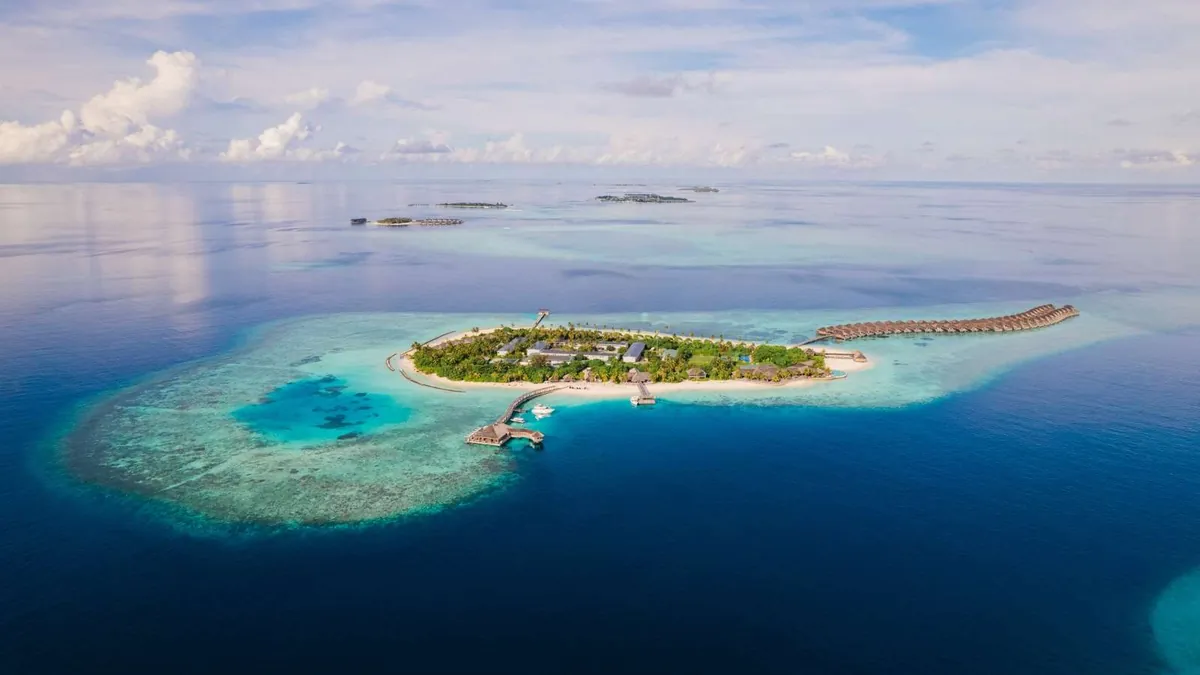 Hurawalhi Island Resort, resort photograph 5 of 5, Lhaviyani Atoll, Maldives