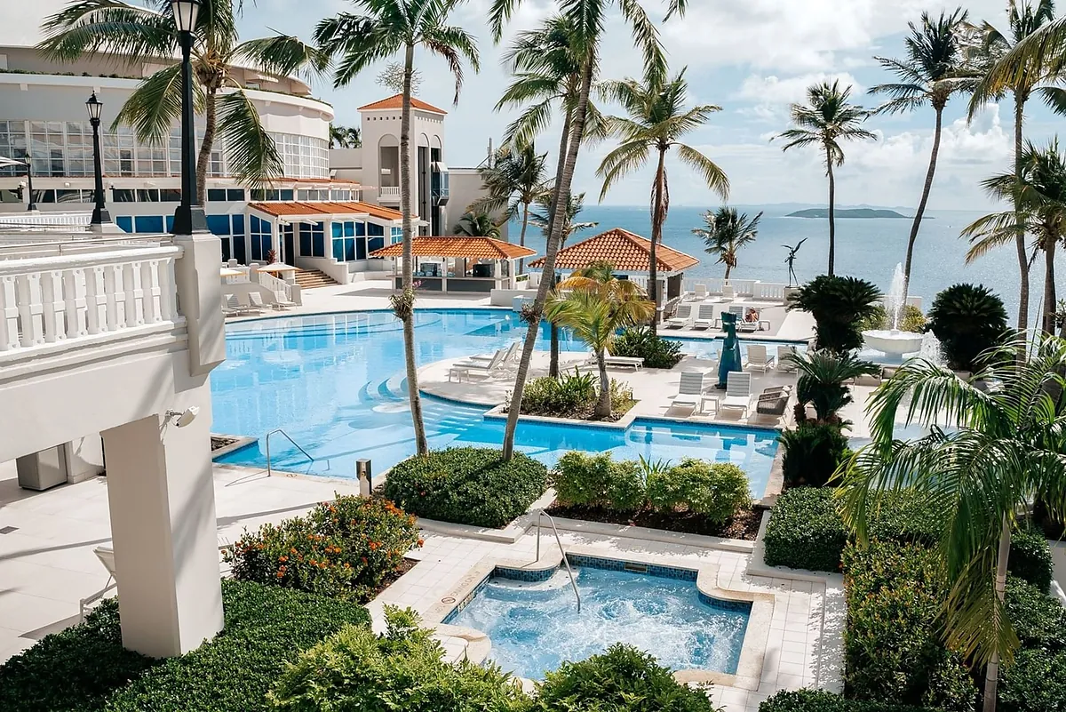 El Conquistador Resort, clifftop above the sea, Fajardo