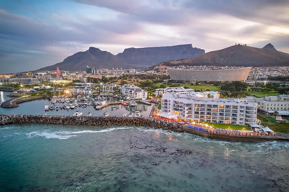 Radisson Blu Hotel & Residence Cape Town, Sea Point, Cape Town: exterior and setting, photographed for Luxury Hotel Compare