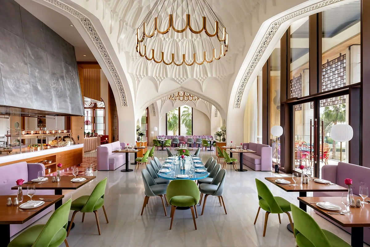Atlantis The Royal, Palm Jumeirah, Dubai: restaurant, bar and dining terrace, photographed for Luxury Hotel Compare