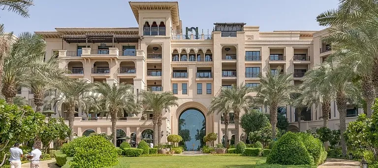 Four Seasons Resort Dubai Jumeirah Beach pool