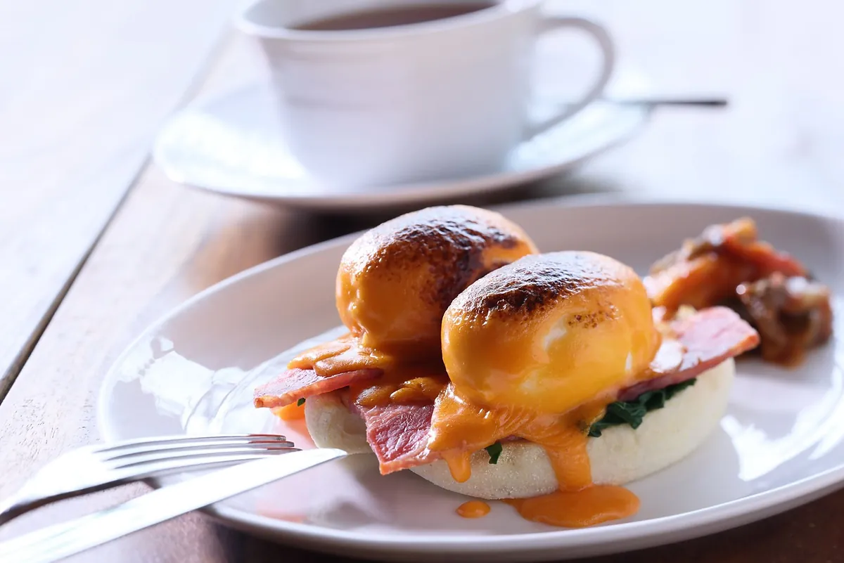 Hotel The Mitsui Kyoto, eggs Benedict and coffee at breakfast, Kyoto