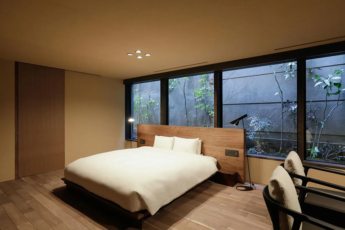 SOWAKA, a bed facing the garden window, Kyoto