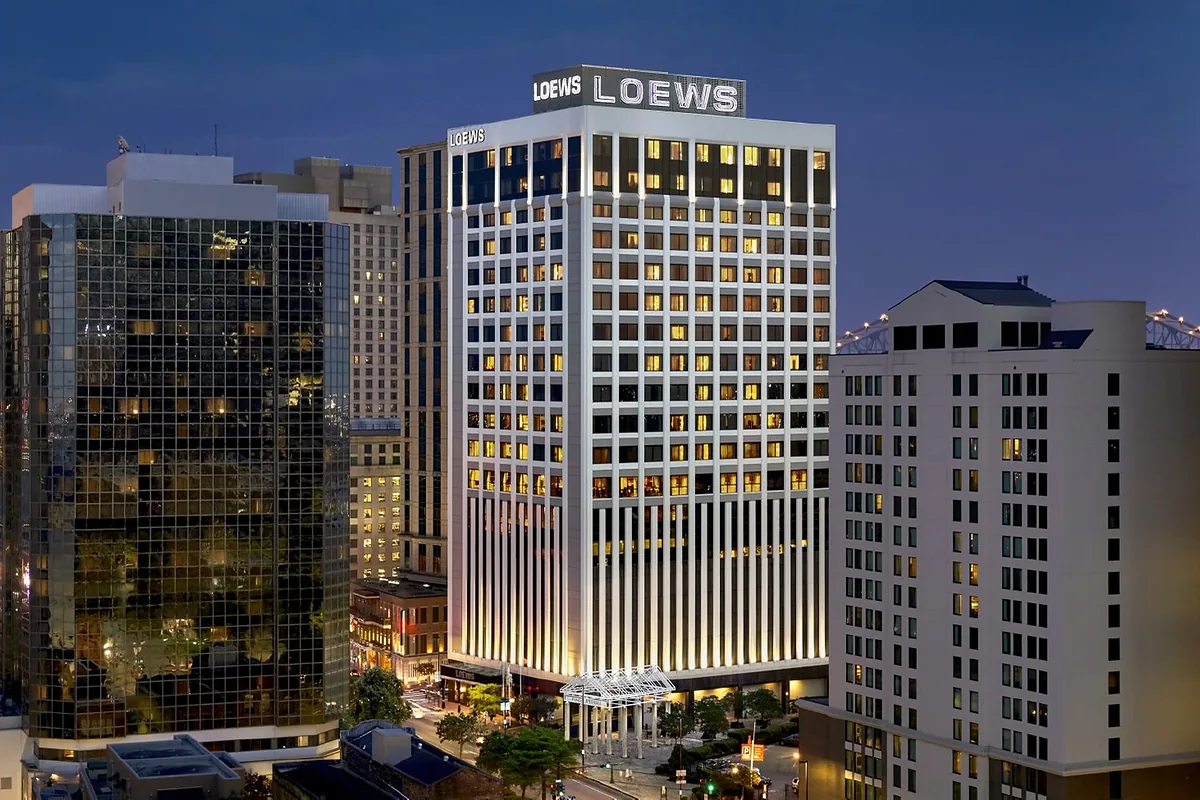The Loews Regency New York Hotel, Upper East Side, New York: arrival, grounds and architecture, photographed for Luxury Hotel Compare