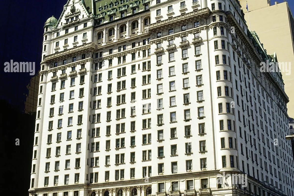 The Plaza Hotel, Midtown, New York: arrival, grounds and architecture, photographed for Luxury Hotel Compare