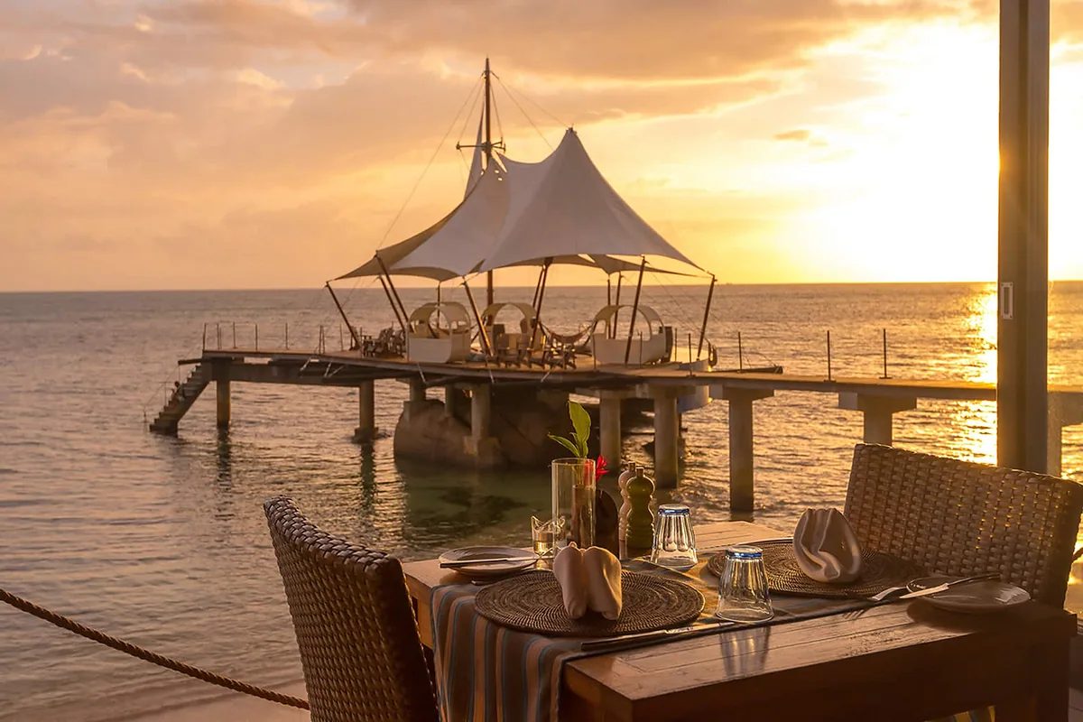 Coco de Mer and Black Parrot Suites in south west Praslin, Seychelles: restaurant, bar and dining terrace