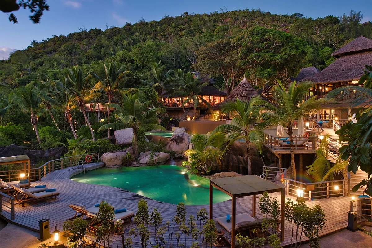 Constance Lémuria in north west Praslin, Seychelles: pool and spa
