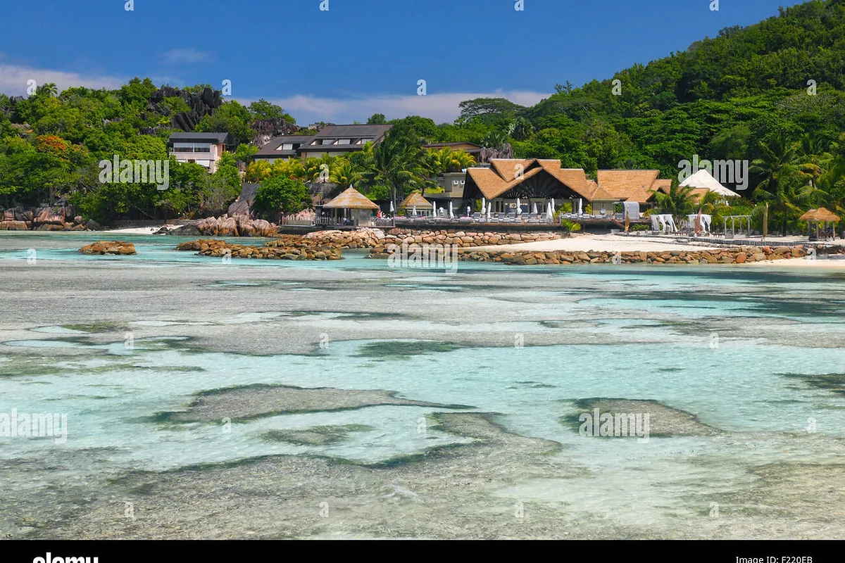 Le Domaine de L'Orangeraie in La Digue, Seychelles: arrival, grounds and architecture