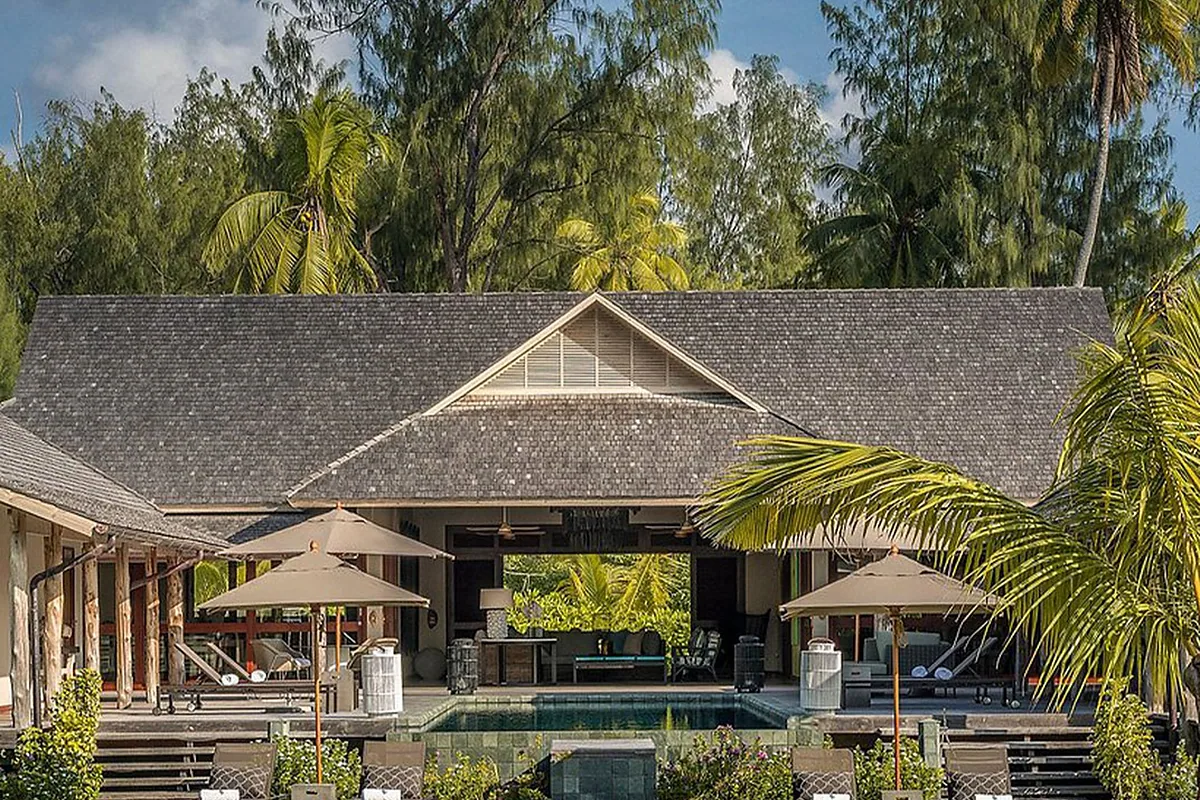 Four Seasons Resort Seychelles at Desroches Island in 35 minutes by fixed wing from Mahé, Seychelles: arrival, grounds and architecture