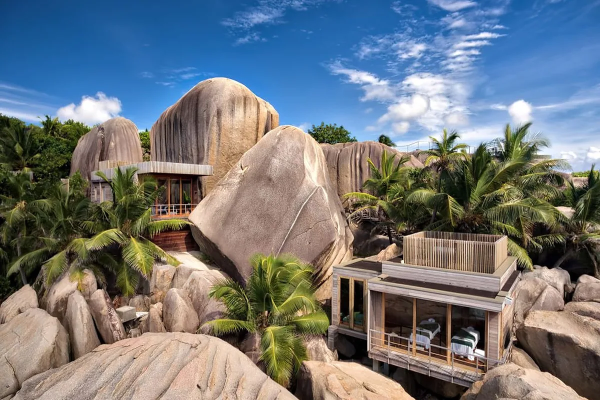 Six Senses Zil Pasyon in 15 minutes by boat from La Digue, Seychelles: arrival, grounds and architecture