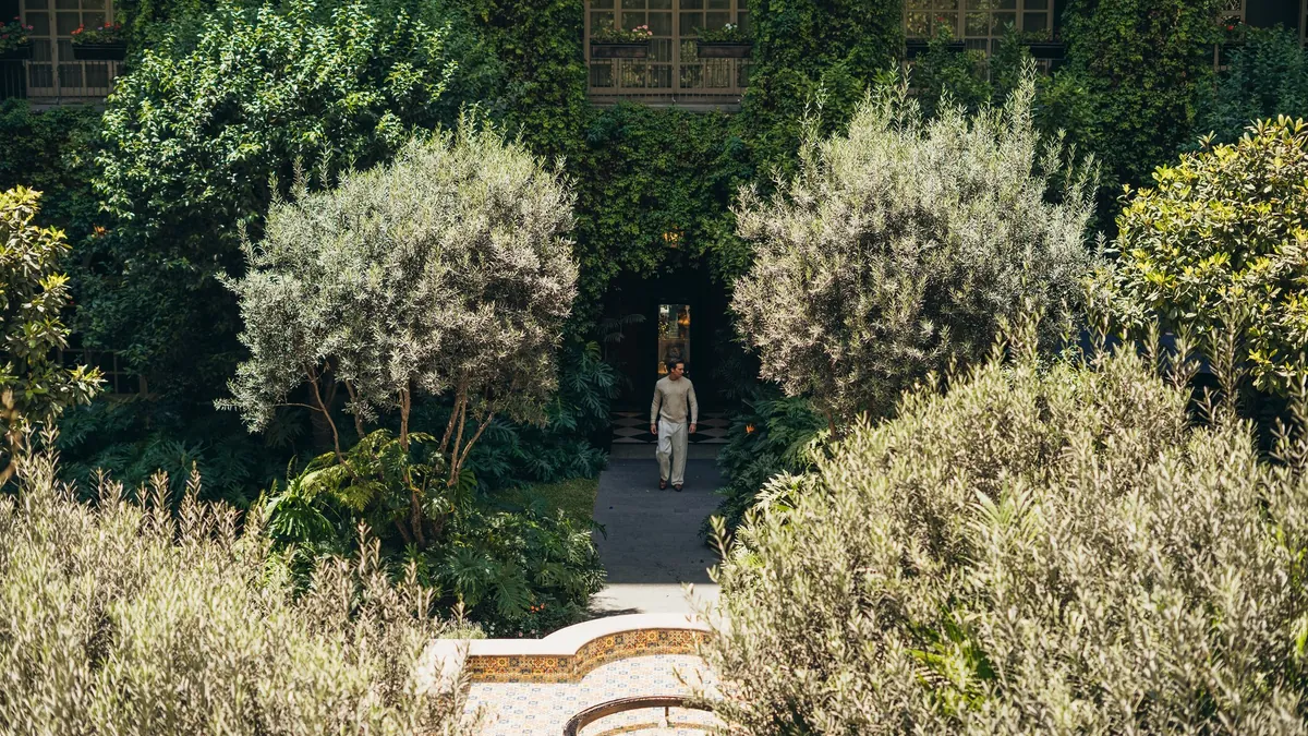 Garden courtyard sanctuary at Four Seasons Mexico City with dense green planting