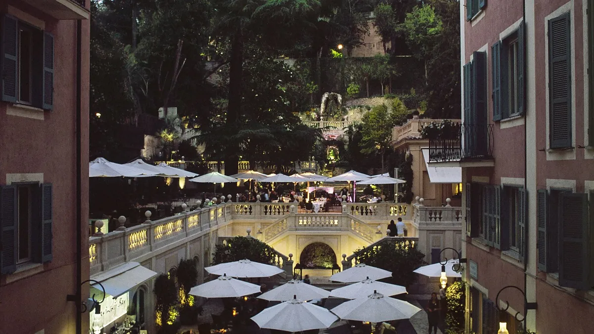 Piazzetta Valadier at Hotel de Russie Rome, the property's private garden square