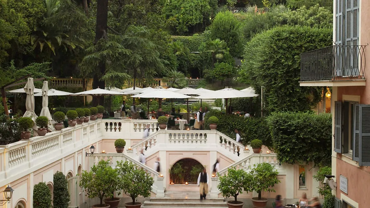 Secret Garden courtyard at Hotel de Russie Rome with Stravinskij Bar terrace