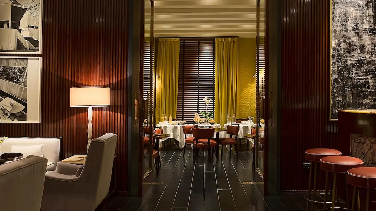 J.K. Cafe bar at J.K. Place Roma with wood panelled walls