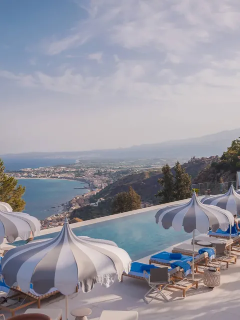 San Domenico Palace infinity pool, White Lotus Season 2, Taormina